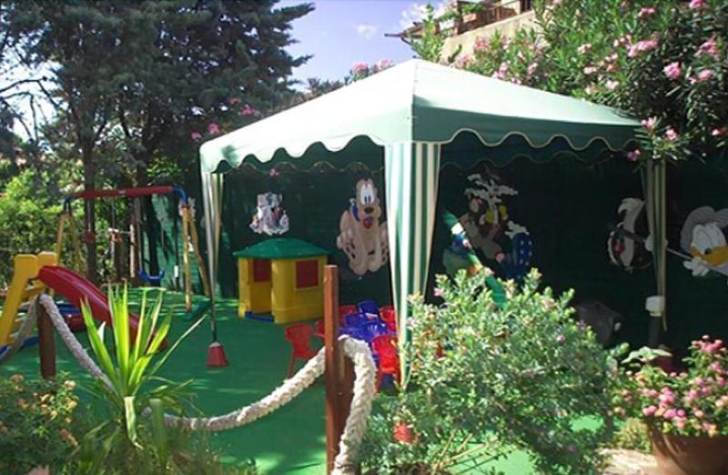 Hotel Barracuda Марина-ді-Кампо Екстер'єр фото